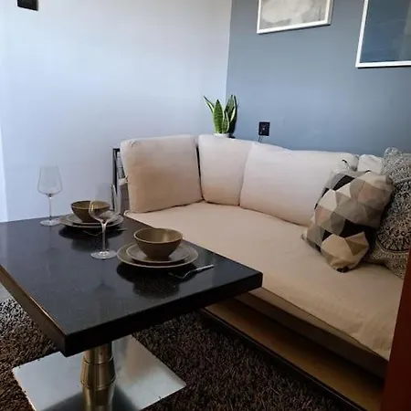 Carrington Apartment *